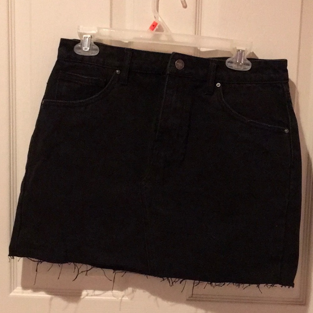 black/gray denim skirt